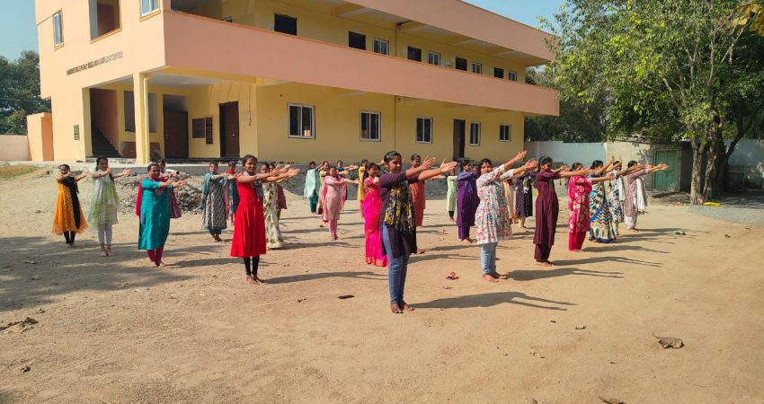 WhatsApp Image 2025-12-06 at 13.34.53